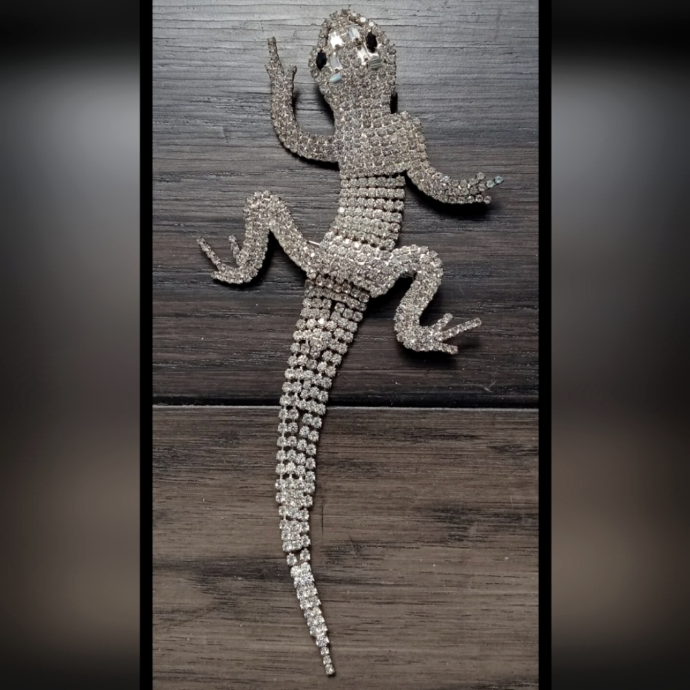 SOLD! 1980's Butler and Wilson Articulated Diamante Shoulder Lizard Pin - Rare!